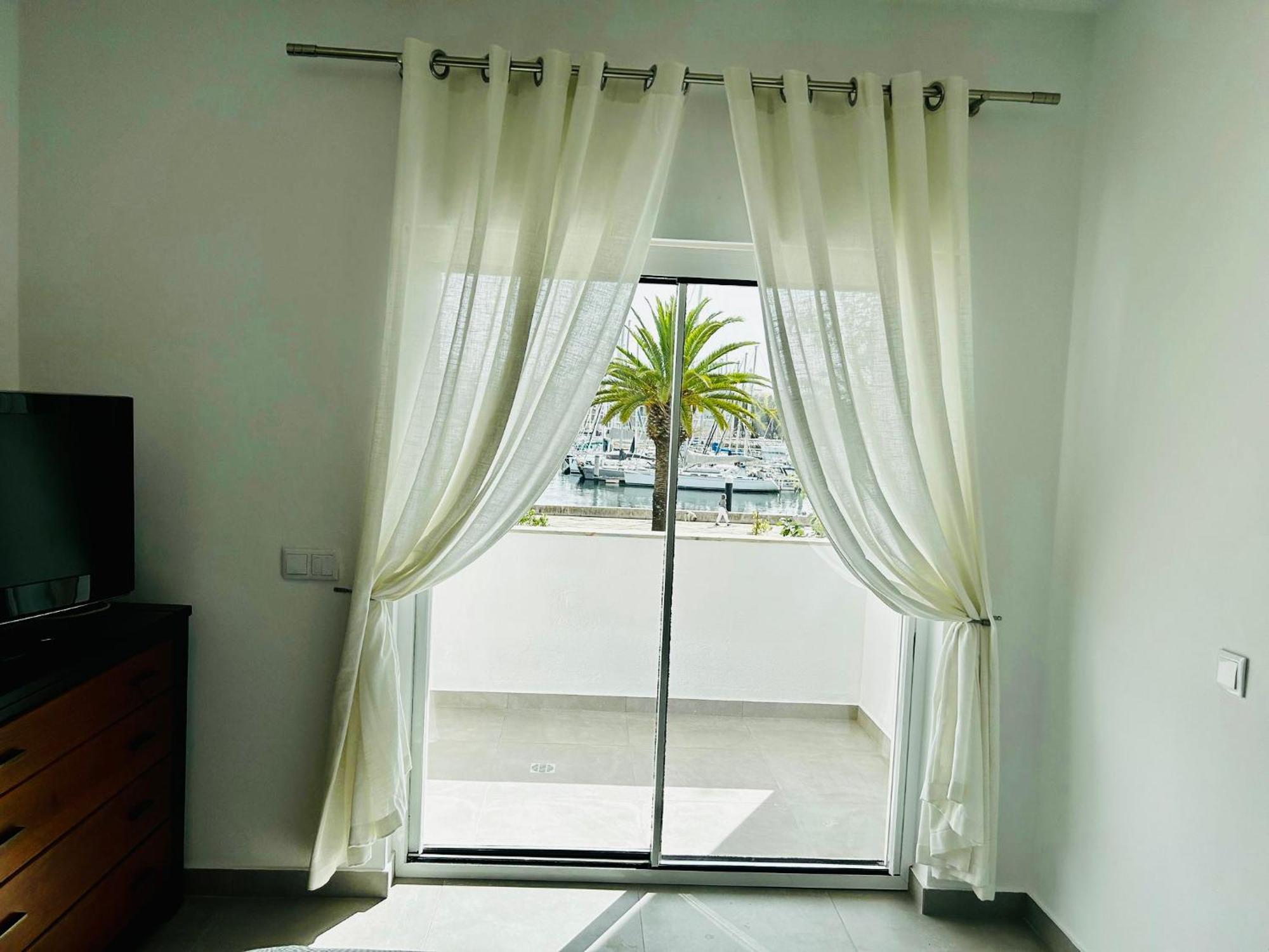 Studio Apt With Spectacular Views Of Lagos Marina Bagian luar foto