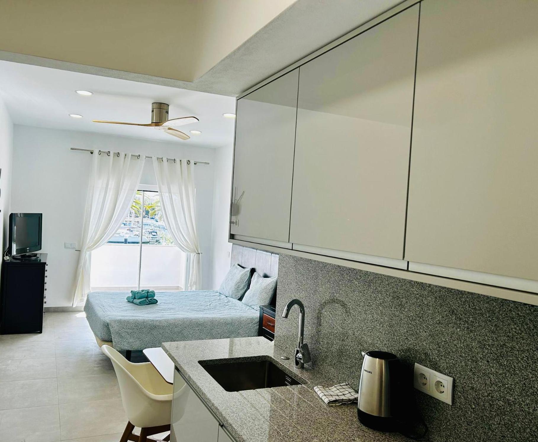 Studio Apt With Spectacular Views Of Lagos Marina Bagian luar foto